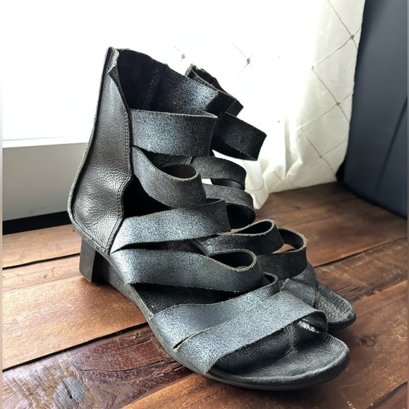 Trippen Zita Gladiator Metallic Leather Strappy Black Wedge Sandal Size 9.5 - Picture 7 of 14